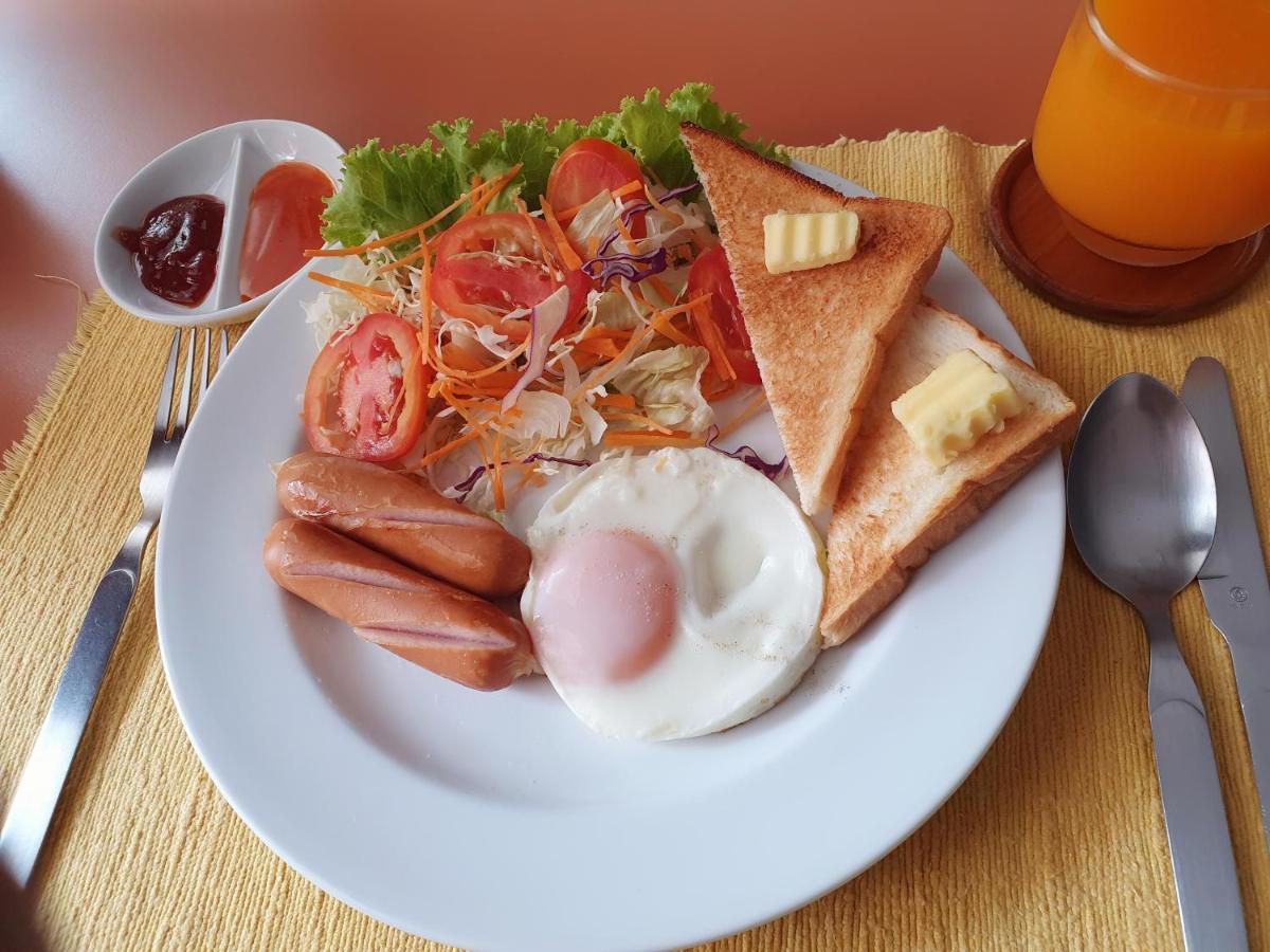 Drop Inn Банкок Екстериор снимка